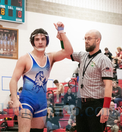 Allen East's Kade Wireman wins the semifinals on Saturday at the